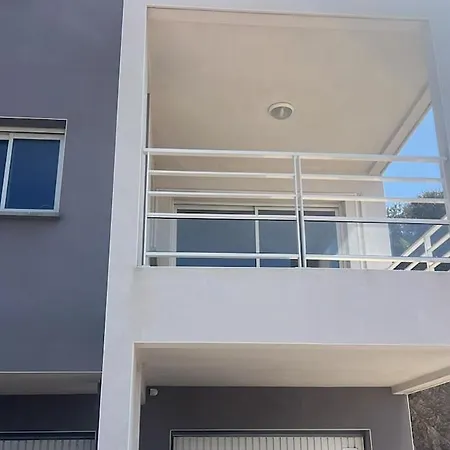 Bleu Corse, Entre Et Soleil * Ajaccio (Corsica)