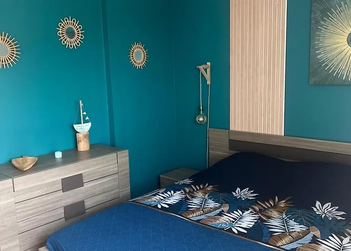 Bleu Corse, Entre Et Soleil