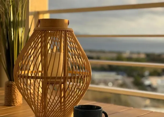 Bleu Corse, Entre Et Soleil * Ajaccio (Corsica)